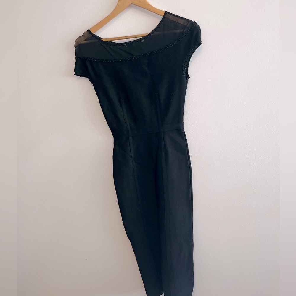 Narces Black Body-con Cocktail Dress